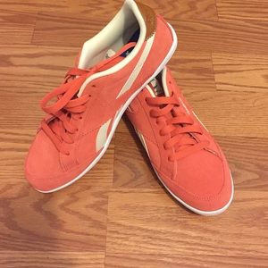 COPY - NWOT Reebok Royal Foam